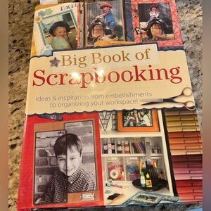 Creative Scrapbooking Guide - Multicolor